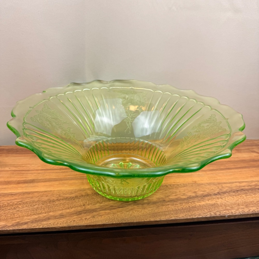 Vintage Anchor Hockings Green Uranium Bowl Floral Mayfair Open Rose Glass‎ 12"